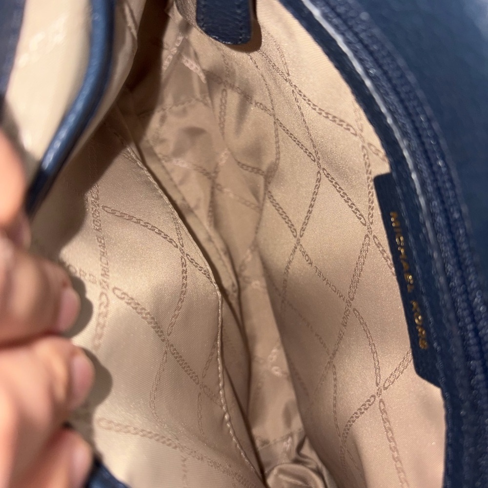 Michael Kors Bedford Legacy Leather Flap Shoulder Bag - Picture 8 of 9